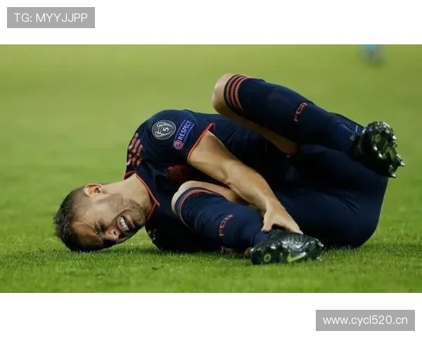 拜仁防线问题持续暴露，稳定性面临考验，对赛季走势形成制约。