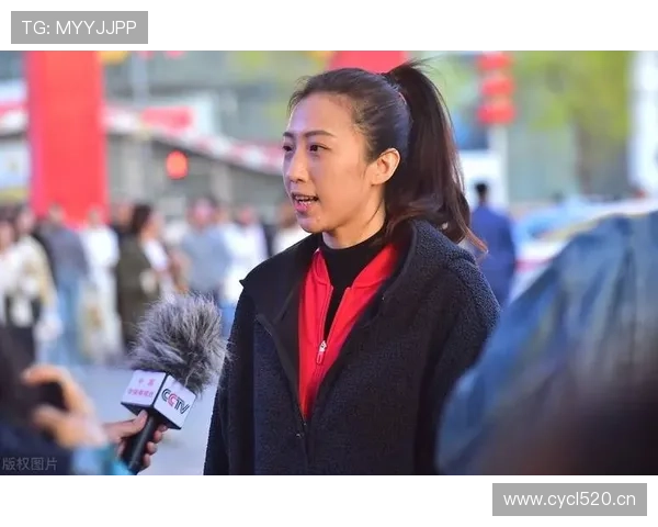 丁霞训练完直接拎包去夜店？